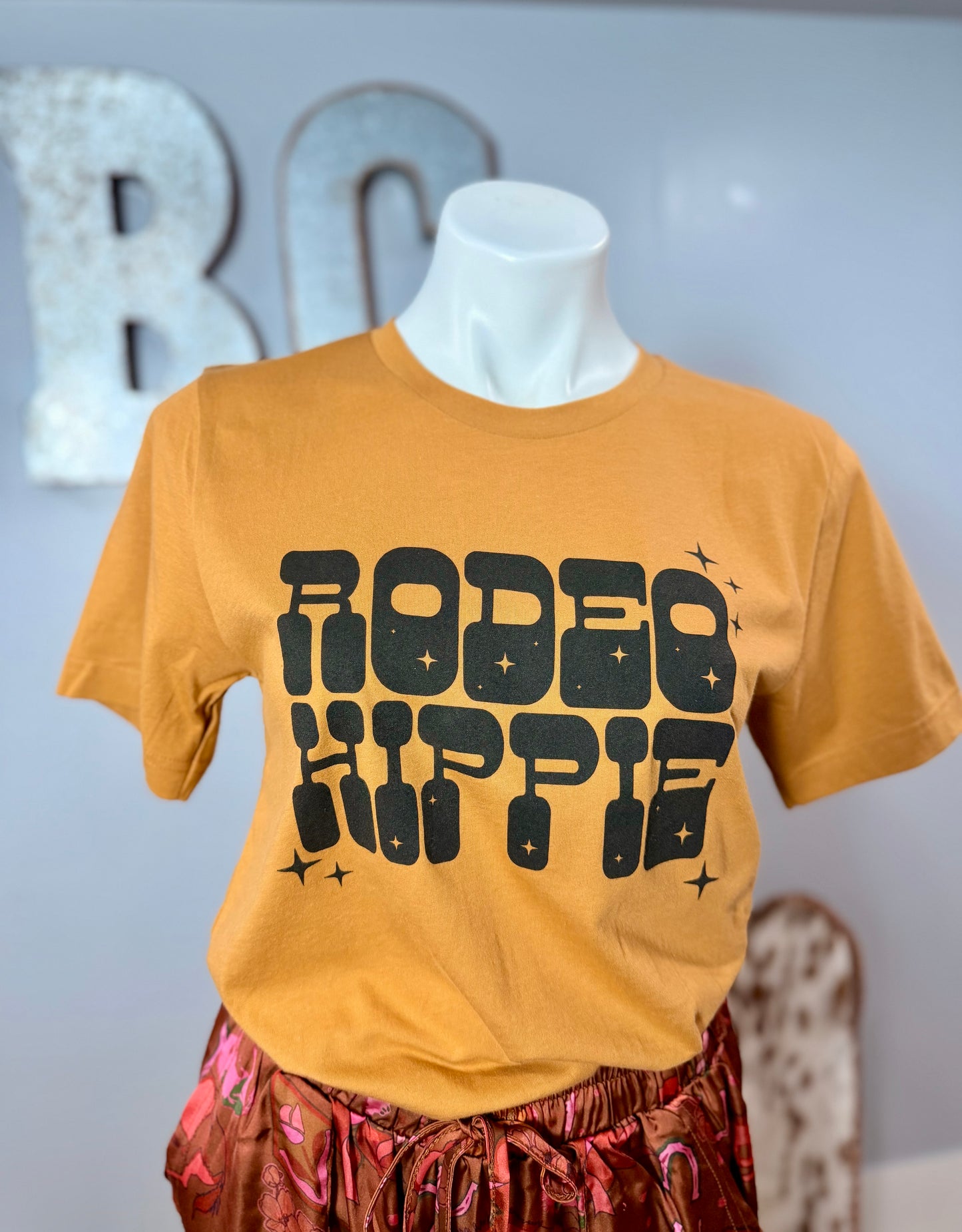 RODEO HIPPIE Retro Graphic