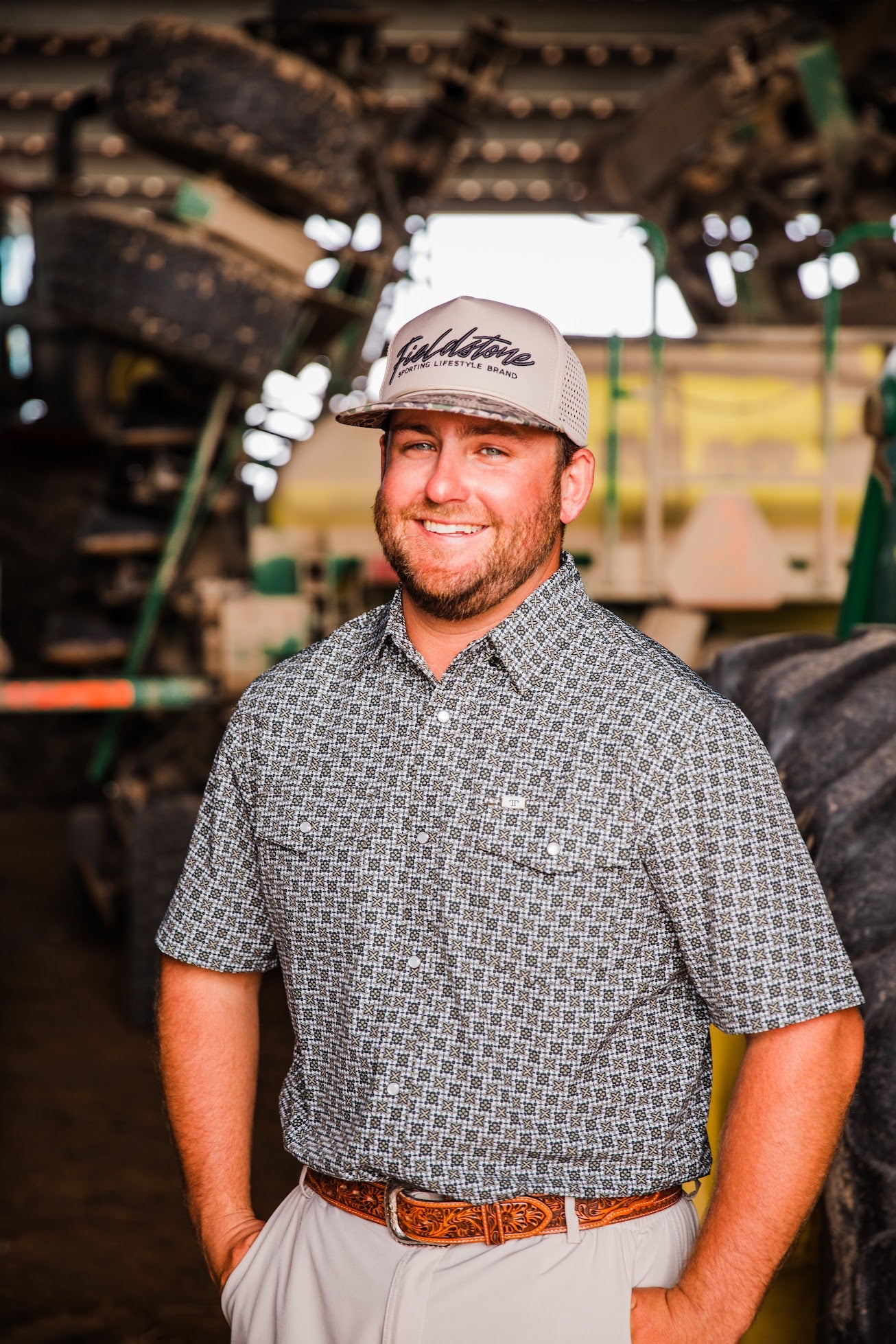 The Colton in Green Short Sleeve Snap