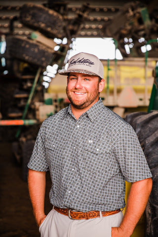 The Colton in Green Short Sleeve Snap
