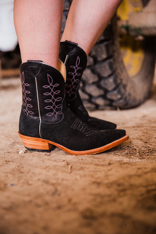 Big Country's Roughout Bootie