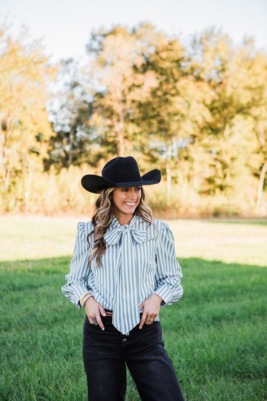 The Willow Tie Top in Green