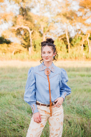 Vestige Buckskin Bandit Concho Necklace