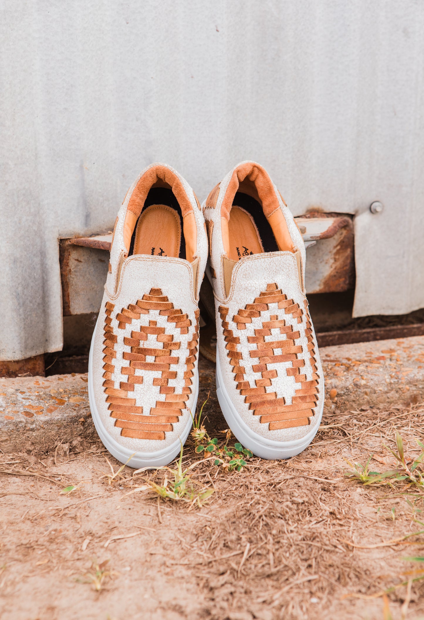 Dakota Tennis Shoe Tan/Cream