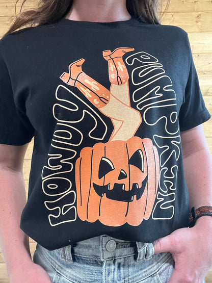 Howdy Pumpkin graphic tee