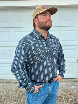 Textured Long Sleeve Pearl Snap