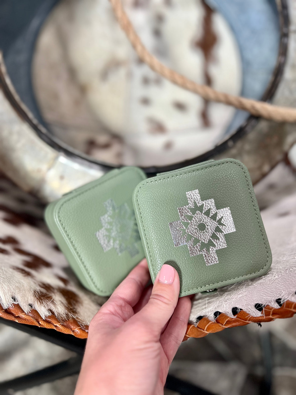 Vera Mini Jewelry Holder in Green