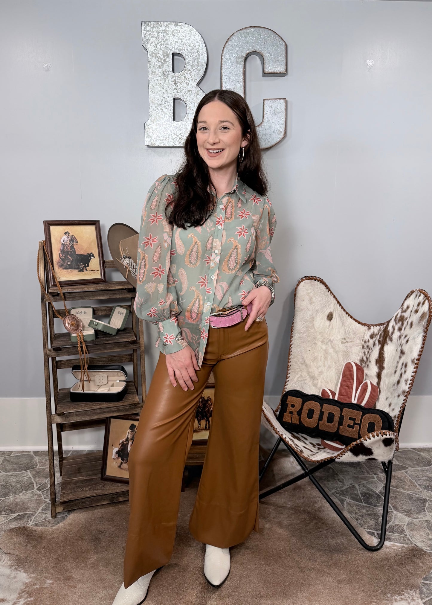 The Lee Mid-Rise Wide Leg Pants