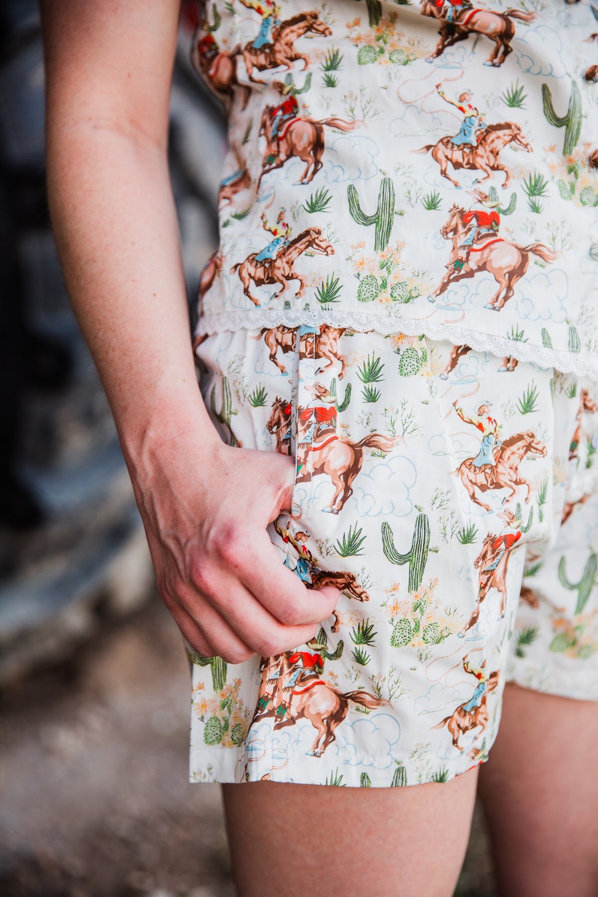 Women’s vintage Western cowgirl and cactus print two-piece short set howdy hanny
